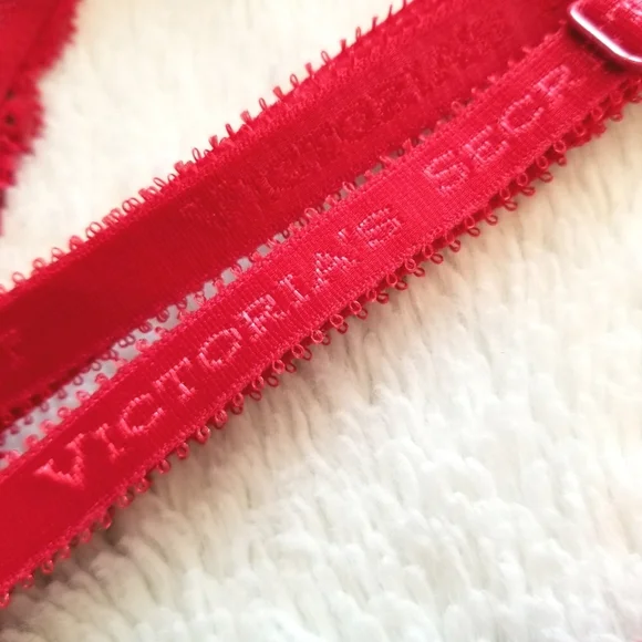 Victoria's Secret Vintage Embroidered Lace Mesh Velvet Balconet Sling Bra NWT
